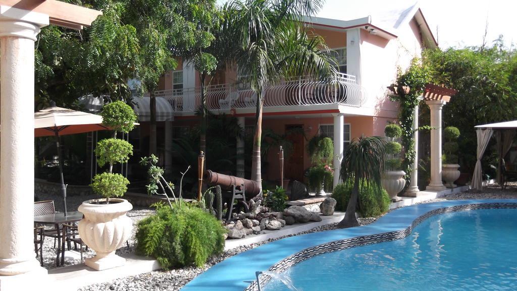 Palm Inn Hotel Port-au-Prince Eksteriør billede